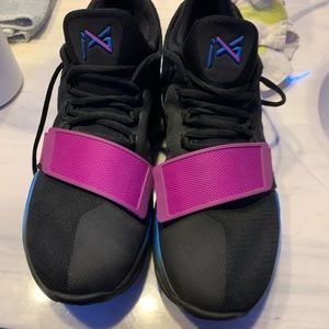 Paul George 1 size 8